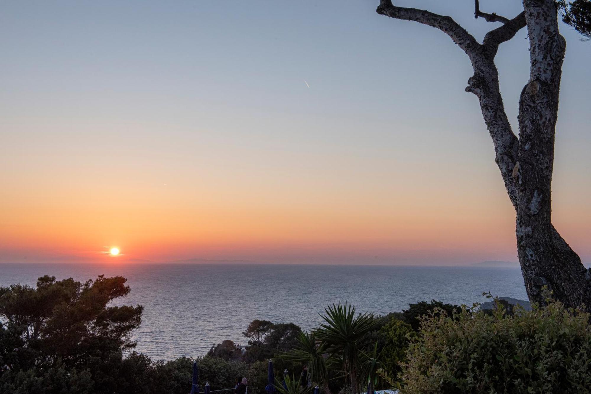 Boutique Hotel Torre Di Cala Piccola Porto Santo Stefano  Esterno foto